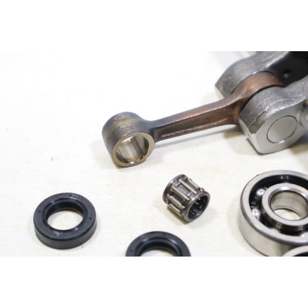 Genuine Crankshaft Dolmar PS-2 PS-3 PS-4 chainsaw 036 120 310 3 Genuine Crankshaft Dolmar PS-2 PS-3 PS-4 chainsaw 036 120 310 3
