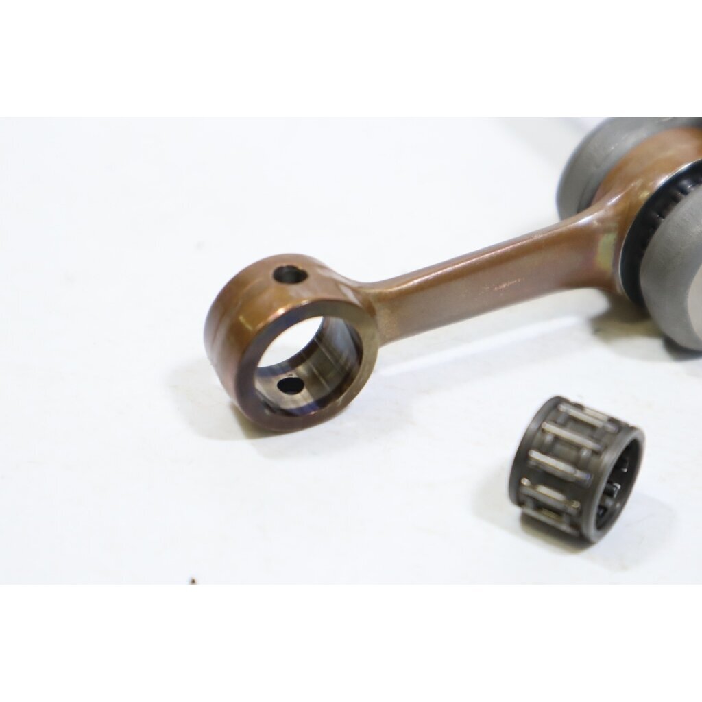 Genuine Crankshaft Husqvarna 234 133 234 chainsaw 501620902 2 Genuine Crankshaft Husqvarna 234 133 234 chainsaw 501620902 2