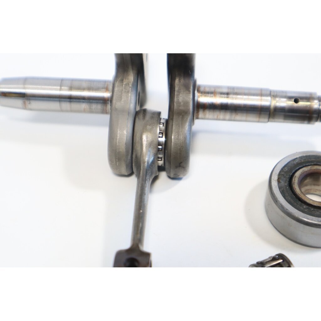 Genuine Crankshaft Husqvarna 234 133 234 chainsaw 501620902 3