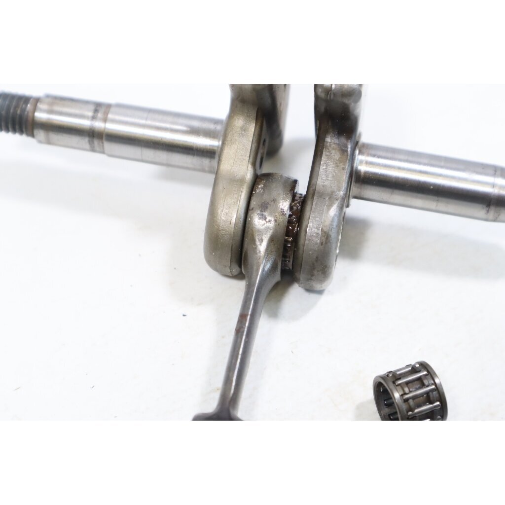 Genuine Crankshaft Husqvarna 234 133 234 chainsaw 501620902 3