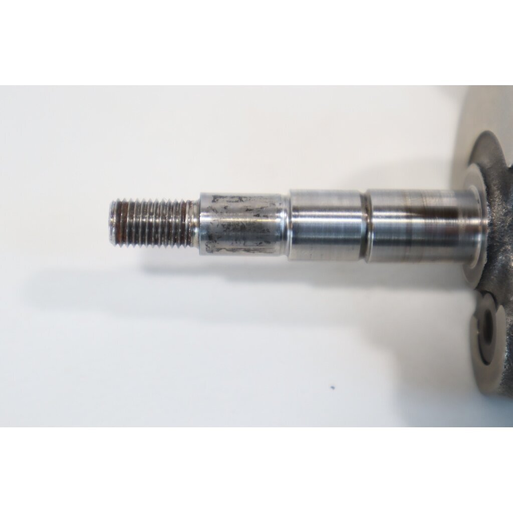 Genuine Crankshaft Husqvarna 235 236 240 Jonsered CS2234 CS2238 McCULLOCH CS240 CS380 chainsaw 530012605 6