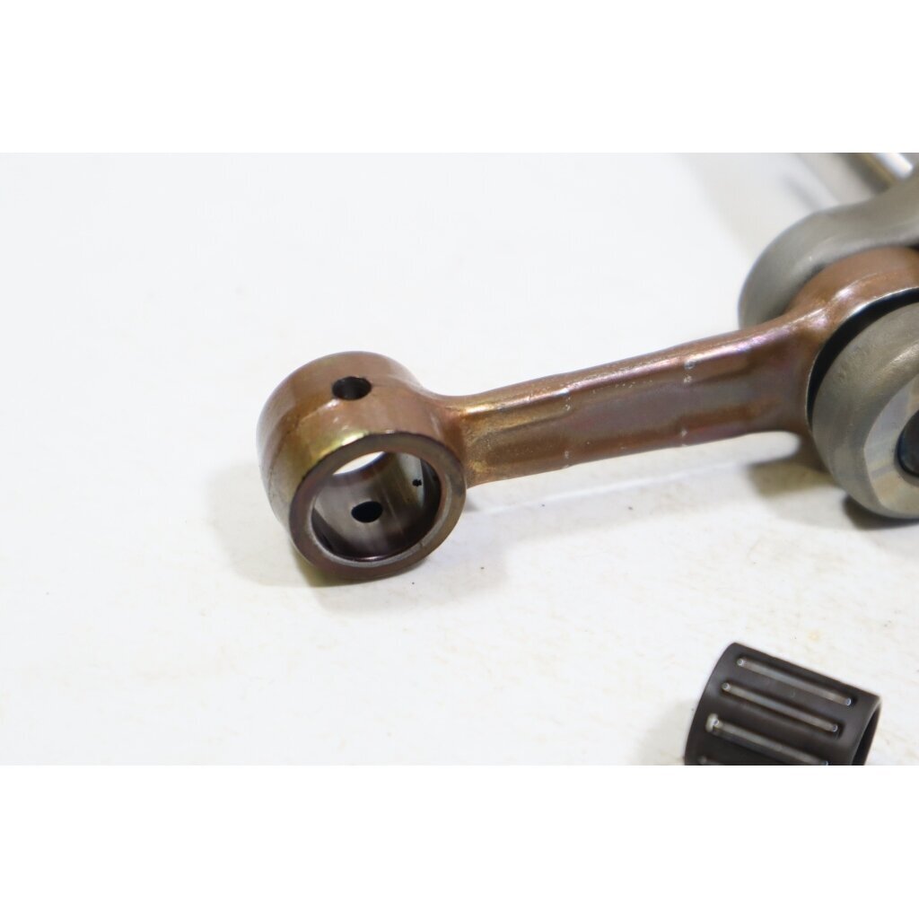 Genuine Crankshaft Husqvarna 40 45 51 55 Jonsered 2041 2045 Partner 400 chainsaw 503573805 2 Genuine Crankshaft Husqvarna 40 45 51 55 Jonsered 2041 2045 Partner 400 chainsaw 503573805 2