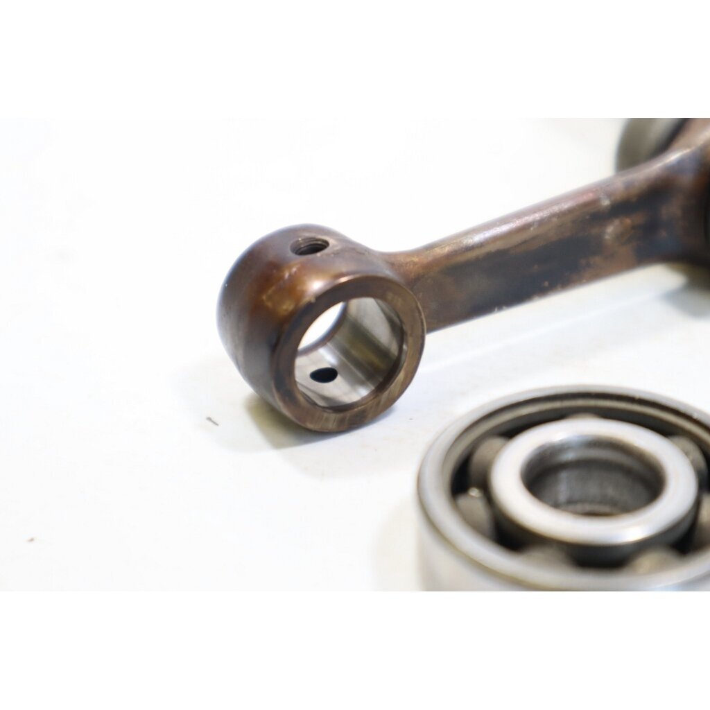 Genuine Crankshaft Husqvarna 444 44 chainsaw 501672201 2