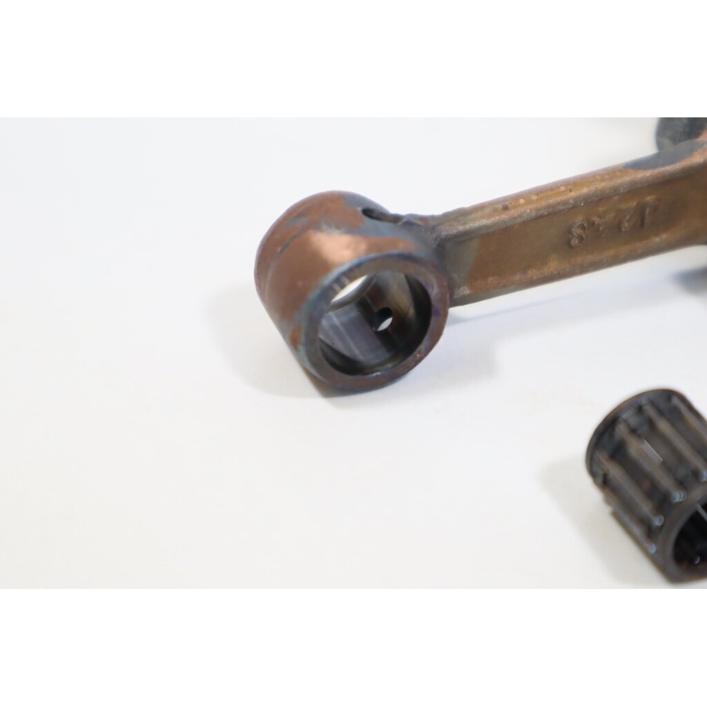 Genuine Crankshaft Jobu LP6B LP6BV chainsaw 2 Genuine Crankshaft Jobu LP6B LP6BV chainsaw 2