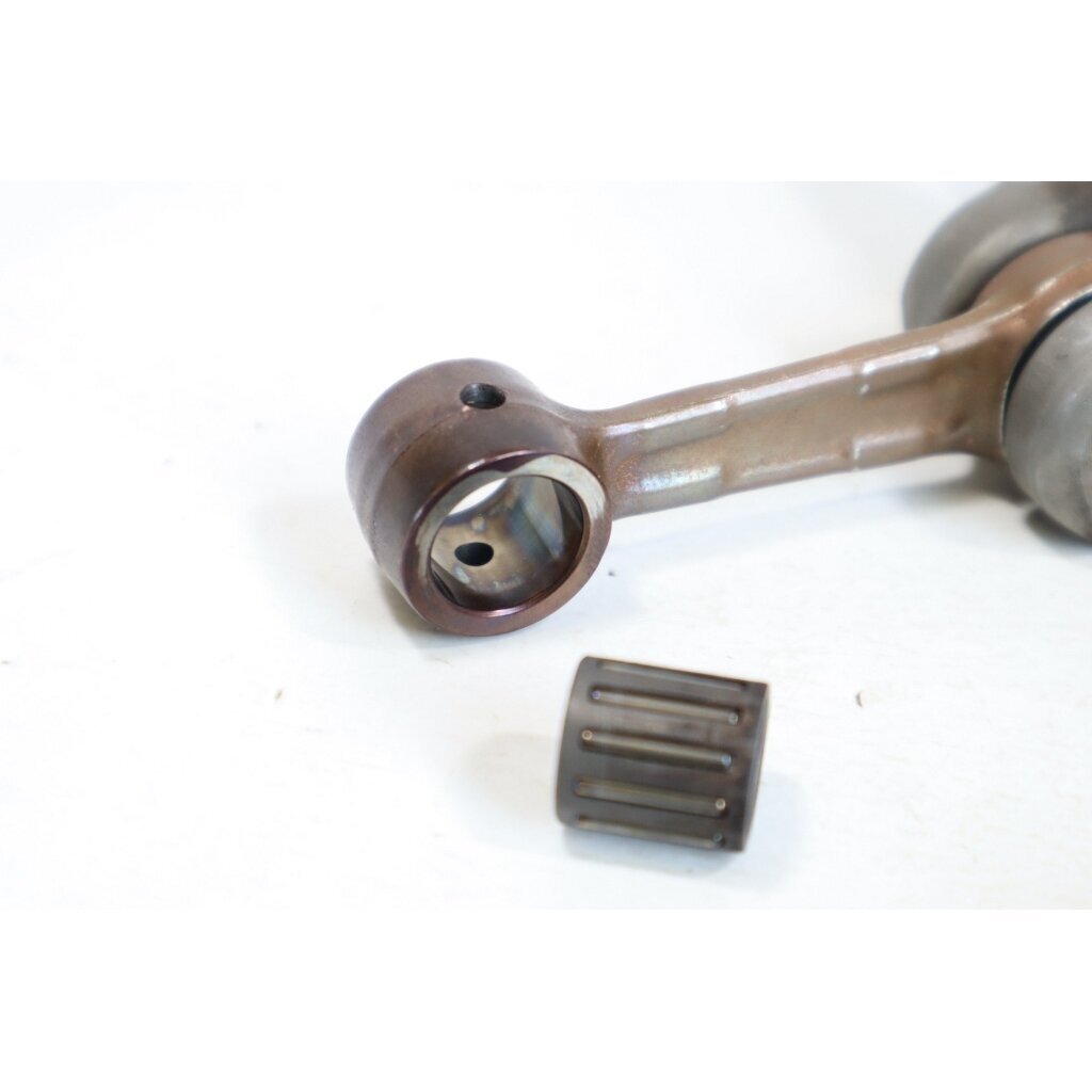 Genuine Crankshaft Jonsered 2054 2055 chainsaw 503182309 2 Genuine Crankshaft Jonsered 2054 2055 chainsaw 503182309 2