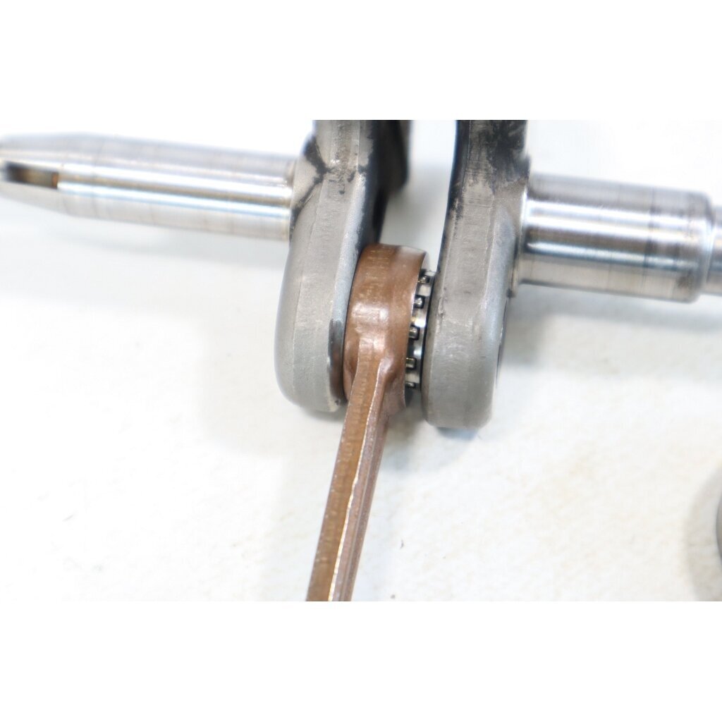Genuine Crankshaft Jonsered 450 455 520 510 525 535 chainsaw 504071073 3 Genuine Crankshaft Jonsered 450 455 520 510 525 535 chainsaw 504071073 3