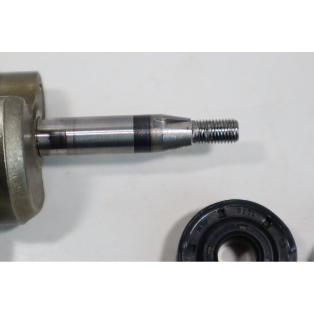 Genuine Crankshaft McCULLOCH Poulan Jonsered CS2137 Partner 351 352 371 382 391 401 421 422 chainsaw 530047062 3 Genuine Crankshaft McCULLOCH Poulan Jonsered CS2137 Partner 351 352 371 382 391 401 421 422 chainsaw 530047062 3