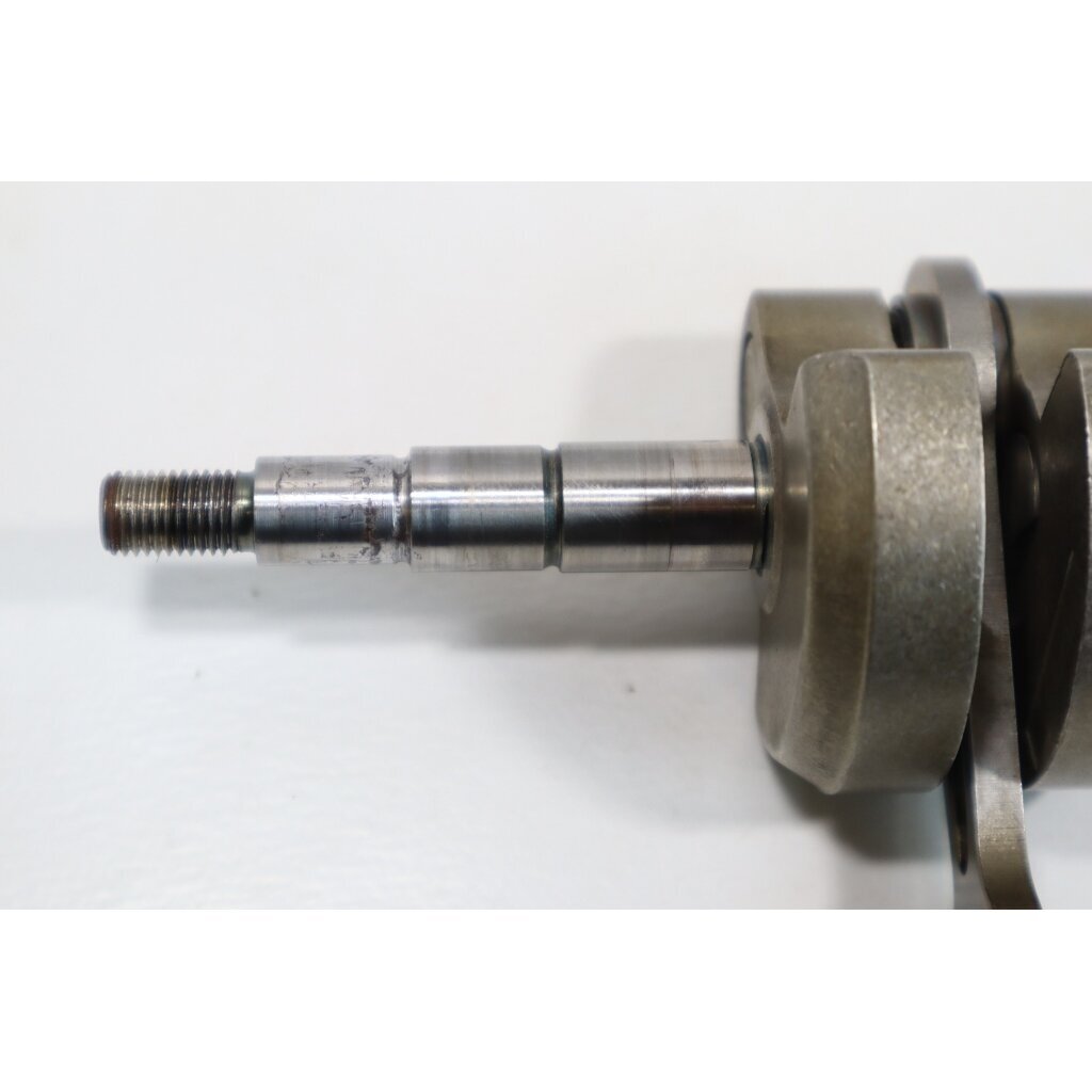 Genuine Crankshaft McCULLOCH Poulan Jonsered CS2137 Partner 351 352 371 382 391 401 421 422 chainsaw 530047062 4 Genuine Crankshaft McCULLOCH Poulan Jonsered CS2137 Partner 351 352 371 382 391 401 421 422 chainsaw 530047062 4