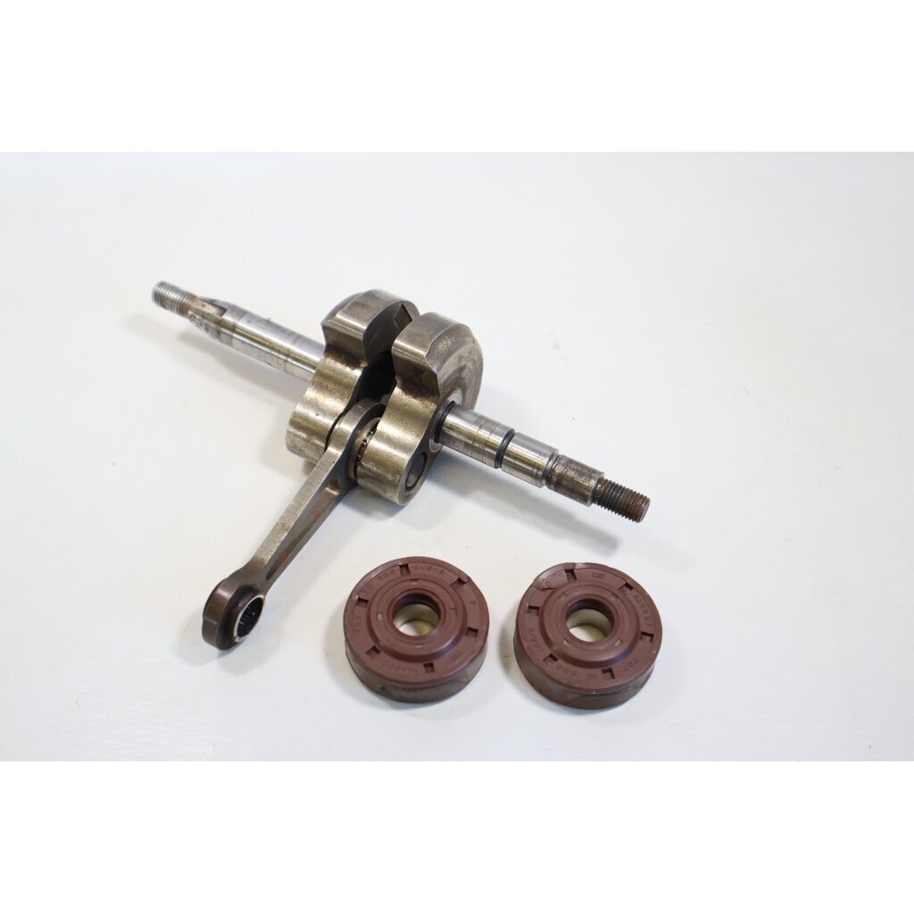 Genuine Crankshaft McCULLOCH Poulan Jonsered CS2137 Partner 351 352 371 382 391 401 421 422 chainsaw 530047062 Genuine Crankshaft McCULLOCH Poulan Jonsered CS2137 Partner 351 352 371 382 391 401 421 422 chainsaw 530047062