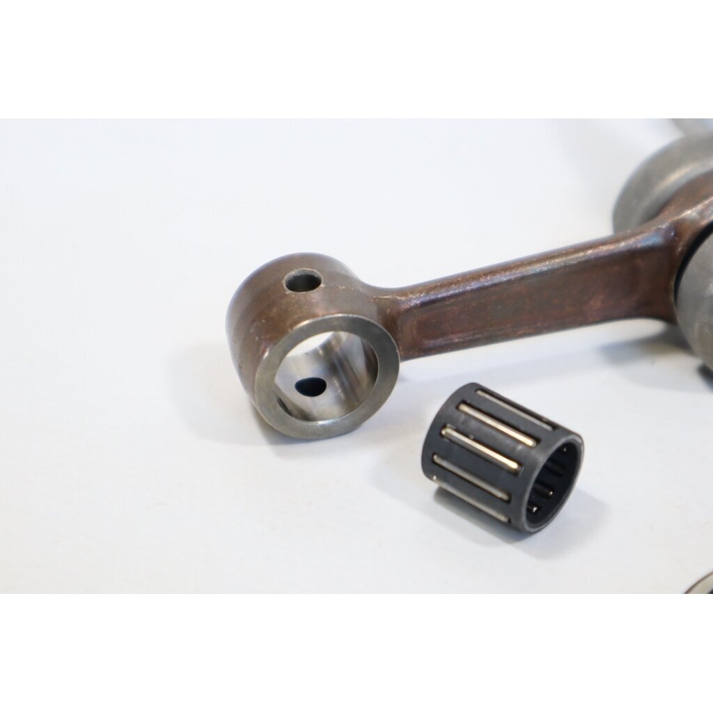 Genuine Crankshaft Partner 400 Husqvarna 40 45 50 39R chainsaw 505300810 2 Genuine Crankshaft Partner 400 Husqvarna 40 45 50 39R chainsaw 505300810 2