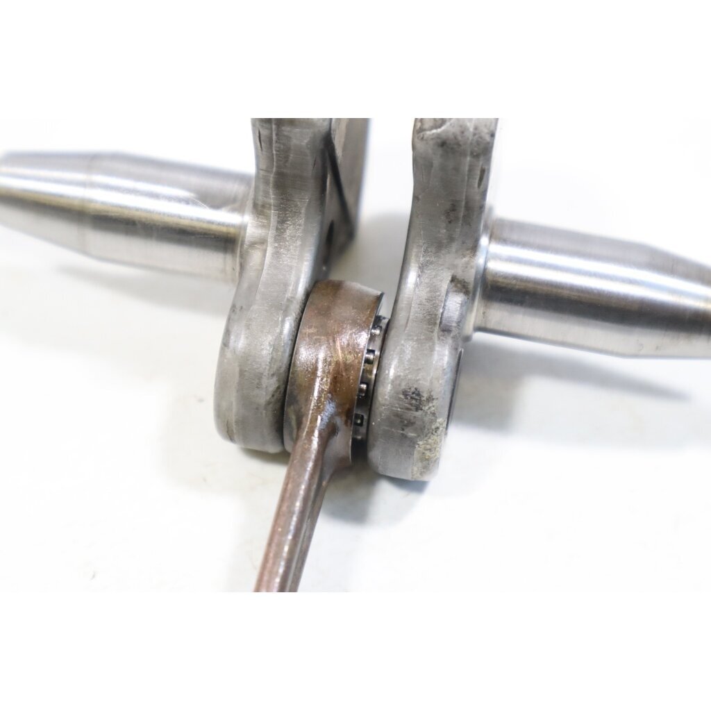 Genuine Crankshaft Partner B370 brushcutter 502050801 2 Genuine Crankshaft Partner B370 brushcutter 502050801 2