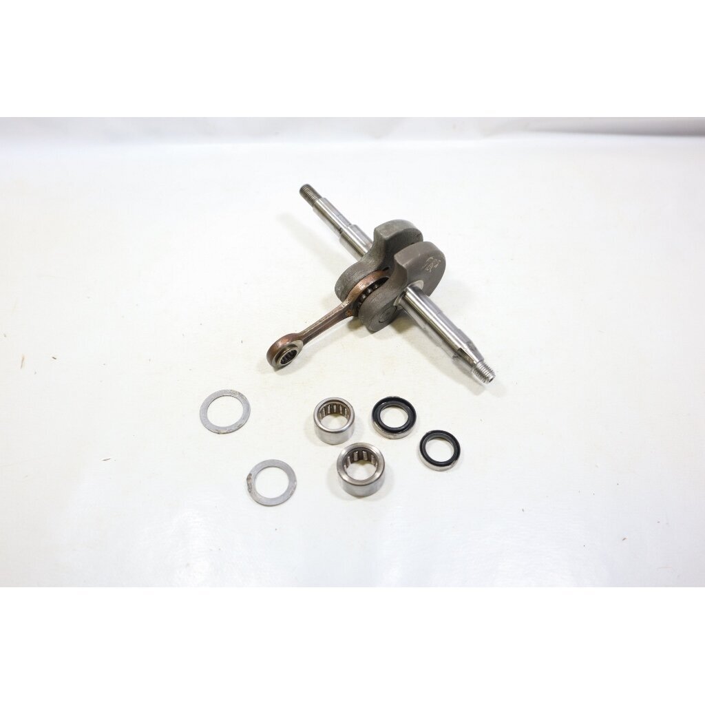 Genuine Crankshaft Solo 605 606 chainsaw 2200607 Genuine Crankshaft Solo 605 606 chainsaw 2200607