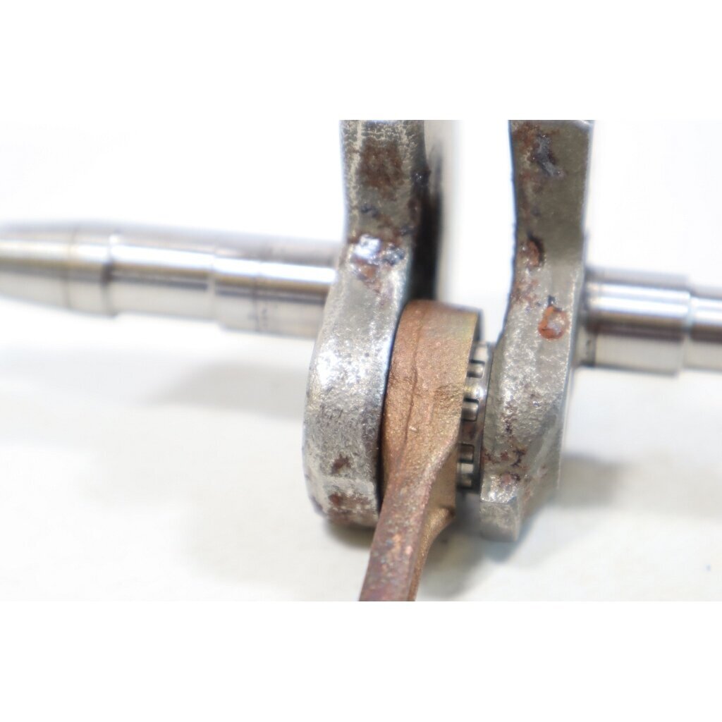 Genuine Crankshaft STIHL 020AV chainsaw 1114 030 0400 2