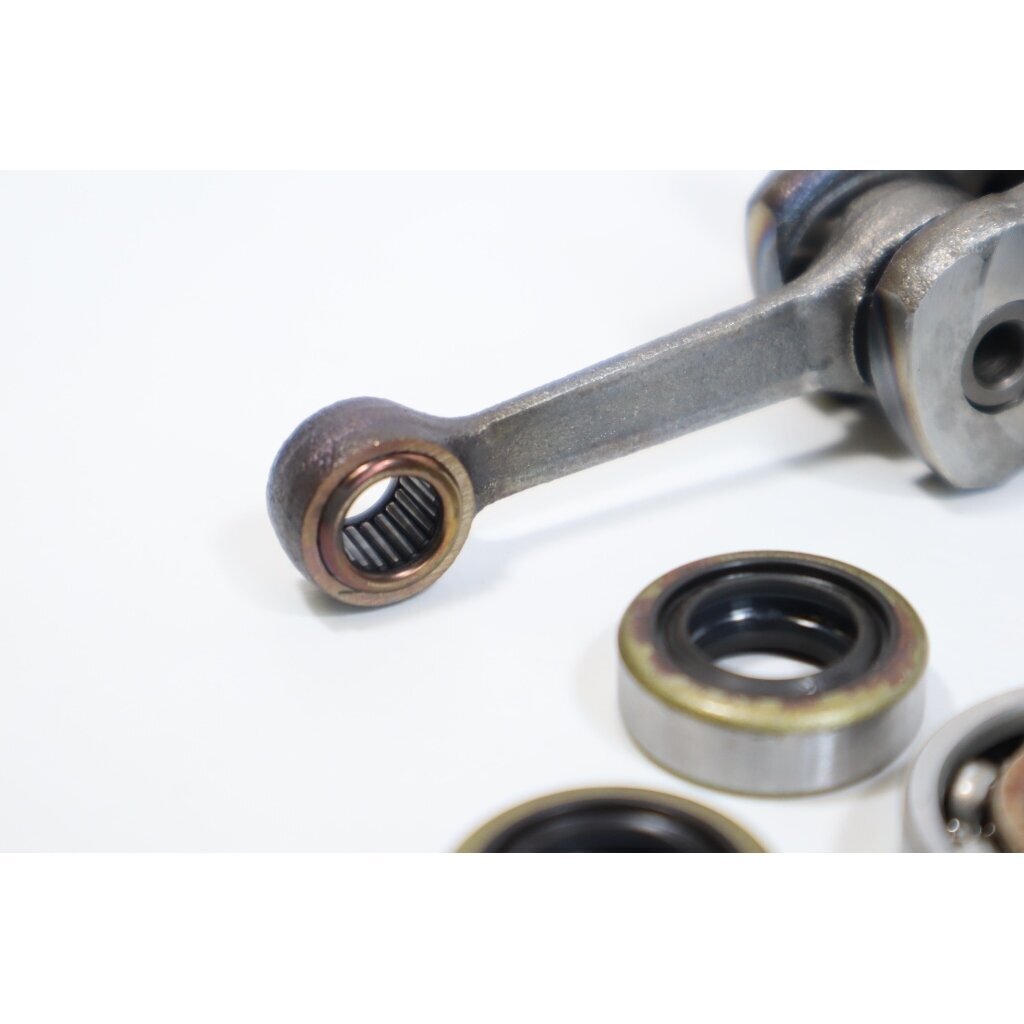 Genuine Crankshaft Tanaka TBC 225 230 trimmer 6686216 1 Genuine Crankshaft Tanaka TBC 225 230 trimmer 6686216 1