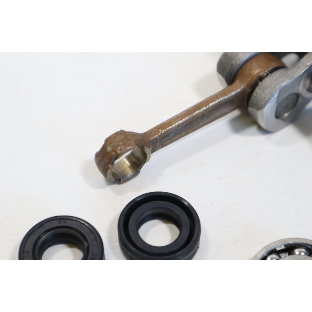 Genuine Crankshaft Texas EC2600 Lawn Edger 407587 1 Genuine Crankshaft Texas EC2600 Lawn Edger 407587 1