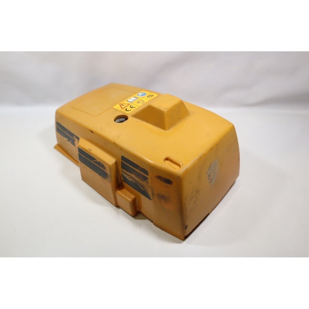 Genuine Cylinder Cover Partner 400 450 490 410 460 510 chainsaw 506011108 2 Genuine Cylinder Cover Partner 400 450 490 410 460 510 chainsaw 506011108 2