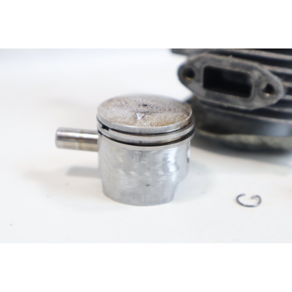 Genuine Cylinder & Piston Kit 33mm Jonsered HT2122 HT2126 HT2130 hedge trimmer 531004927 6 Genuine Cylinder & Piston Kit 33mm Jonsered HT2122 HT2126 HT2130 hedge trimmer 531004927 6