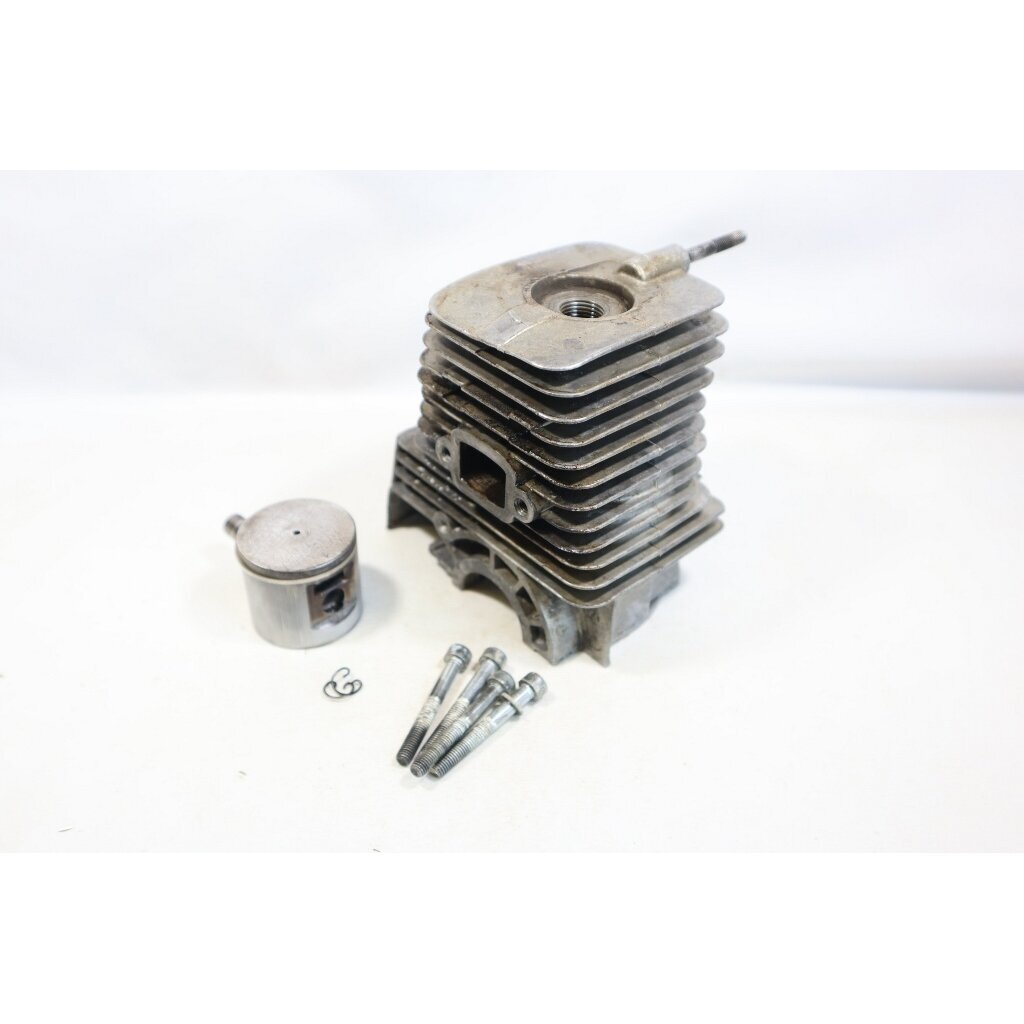 Genuine Cylinder & Piston Kit 38mm Solo 634 chainsaw 2100524 N Genuine Cylinder & Piston Kit 38mm Solo 634 chainsaw 2100524 N