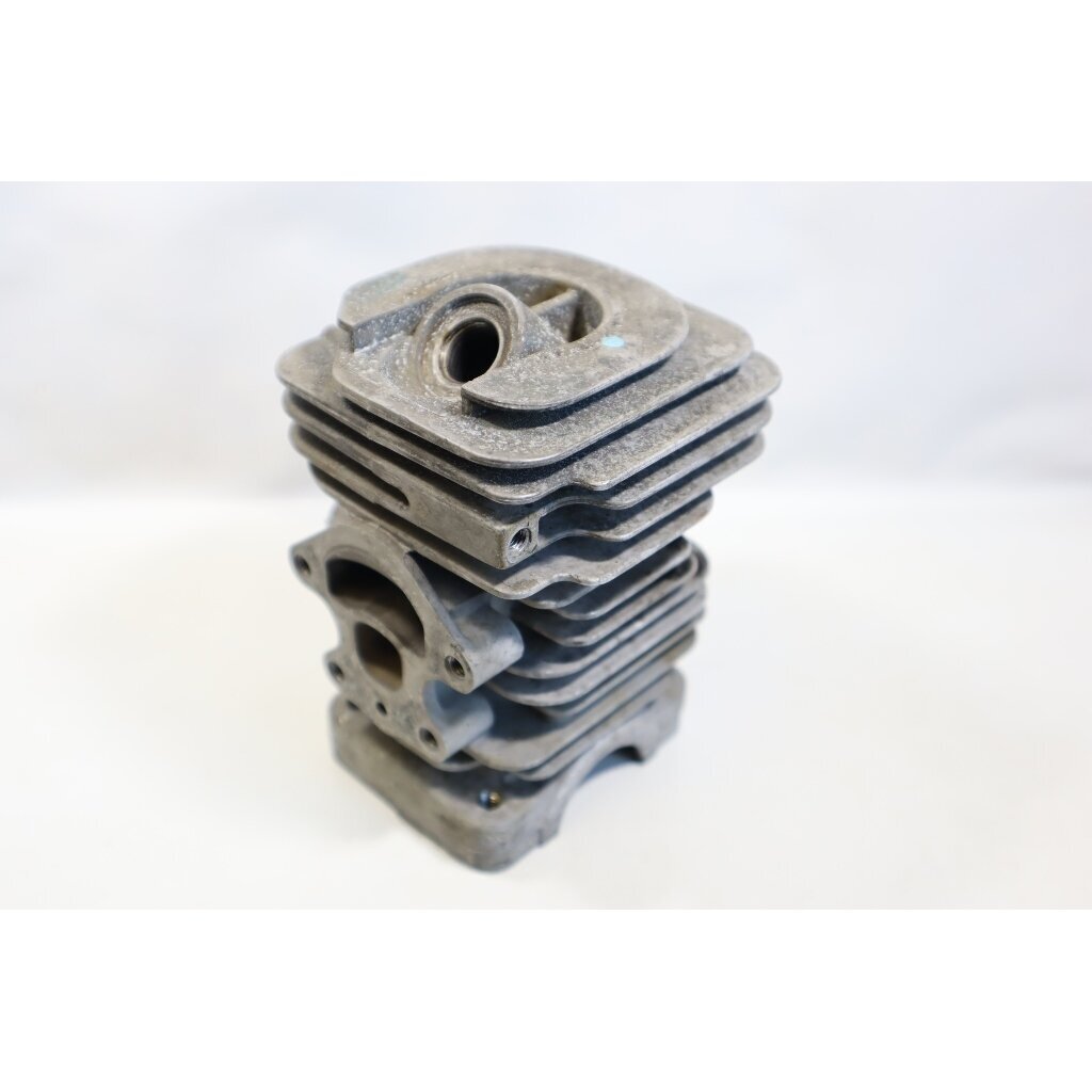Genuine Cylinder & Piston Kit 39mm Husqvarna 120 235 236 240 Jonsered CS2234 CS2238 McCULLOCH CS340 CS380 chainsaw 577831101 2 Genuine Cylinder & Piston Kit 39mm Husqvarna 120 235 236 240 Jonsered CS2234 CS2238 McCULLOCH CS340 CS380 chainsaw 577831101 2