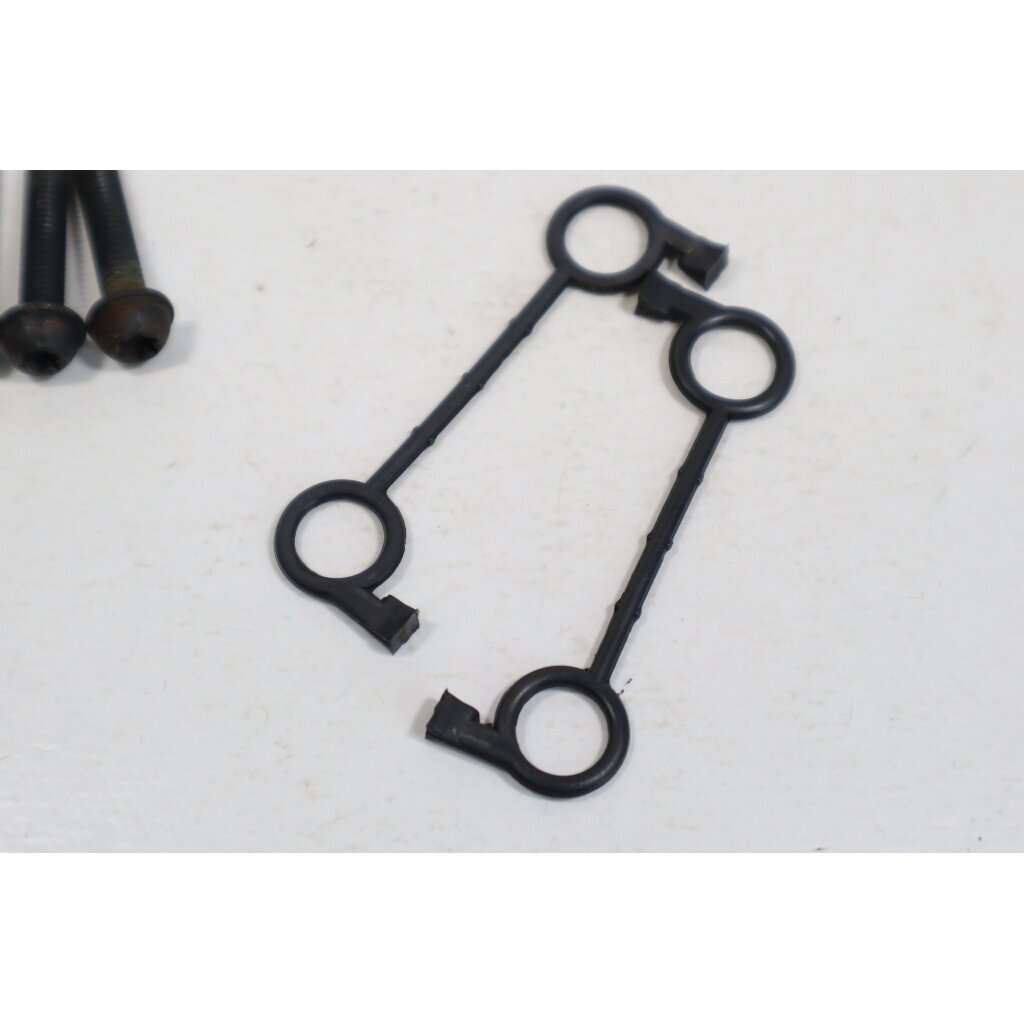 Genuine Cylinder Screw M5x24 & Gasket Jonsered GT2125 GT2126 GT2128 Husqvarna 124R 125R 128R RJ brushcutter 545008084 2 Genuine Cylinder Screw M5x24 & Gasket Jonsered GT2125 GT2126 GT2128 Husqvarna 124R 125R 128R RJ brushcutter 545008084 2