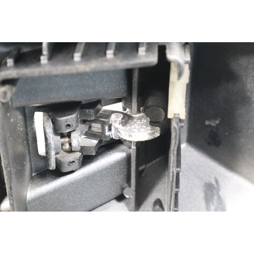 Genuine Cylinder Top Cover McCulloch California chainsaw 228600 6 Genuine Cylinder Top Cover McCulloch California chainsaw 228600 6