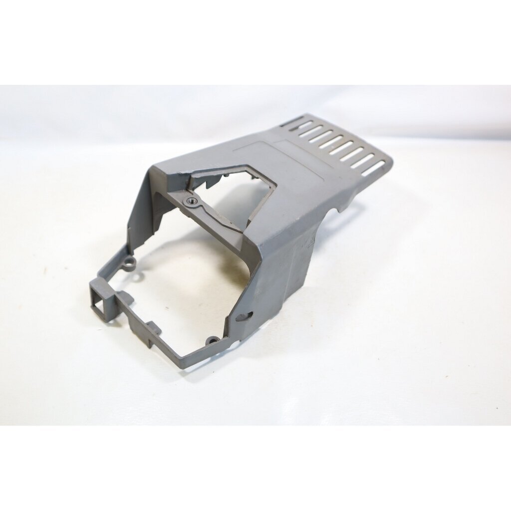 Genuine Cylinder Top Cover Oleo Mac 941 chainsaw 094100155R Genuine Cylinder Top Cover Oleo Mac 941 chainsaw 094100155R