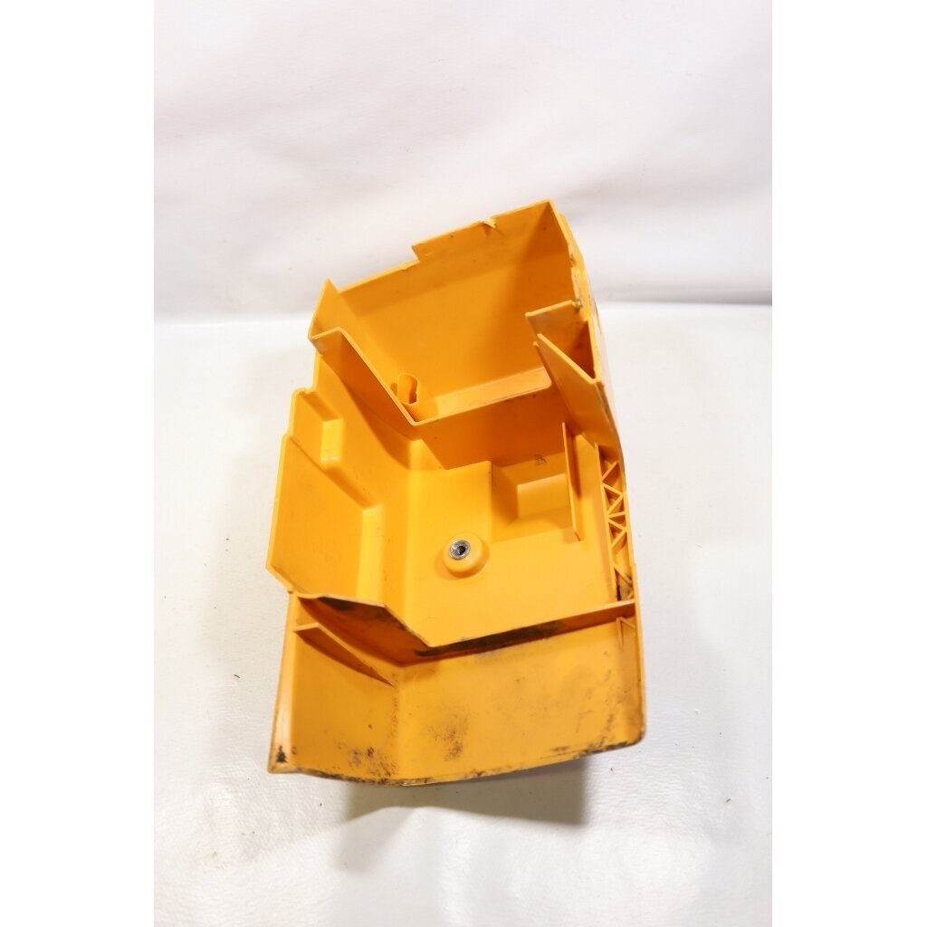 Genuine Cylinder Top Cover Partner 400 450 490 410 460 510 chainsaw 506011108 5 Genuine Cylinder Top Cover Partner 400 450 490 410 460 510 chainsaw 506011108 5