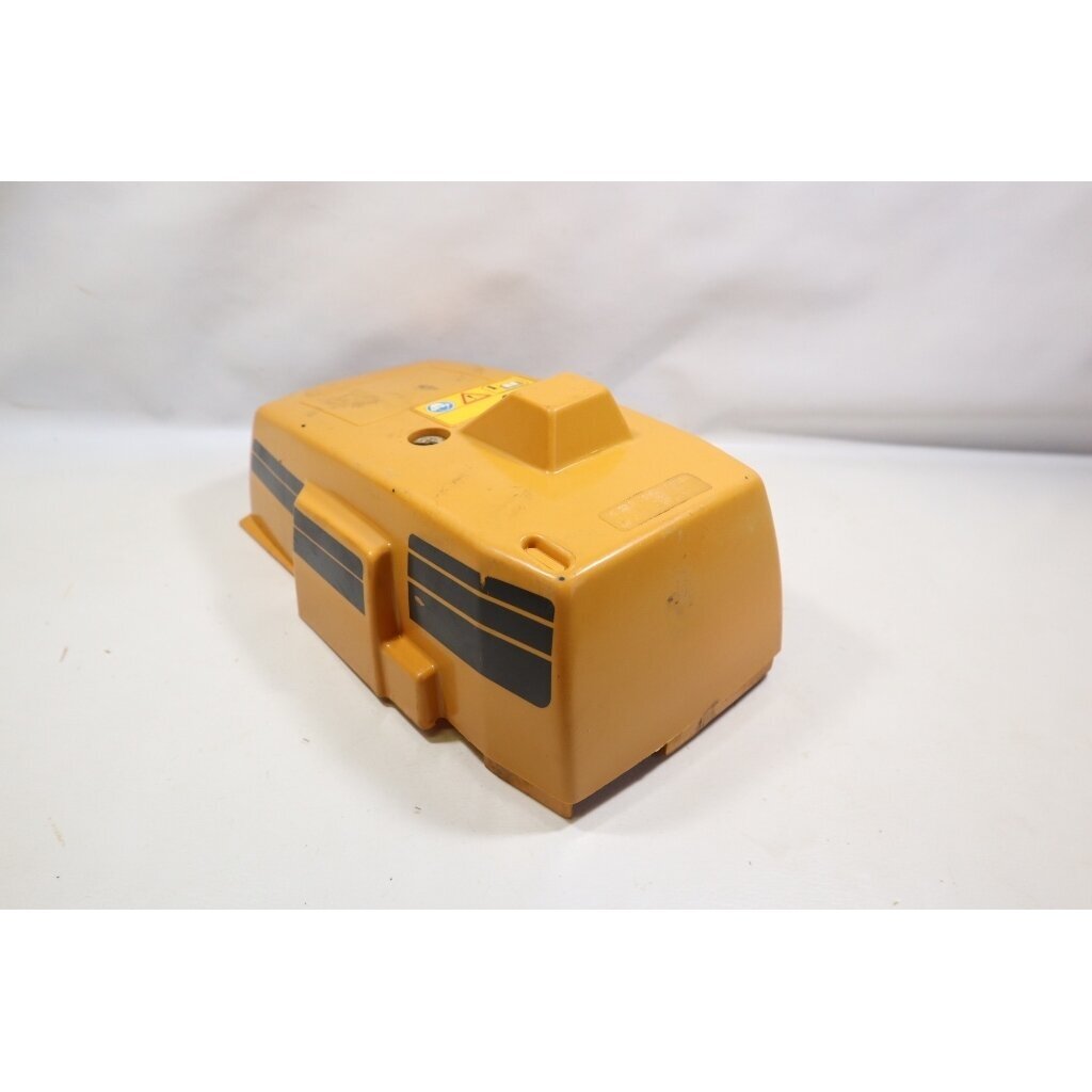 Genuine Cylinder Top Cover Partner 400 450 490 410 460 510 chainsaw 506011108 3 Genuine Cylinder Top Cover Partner 400 450 490 410 460 510 chainsaw 506011108 3