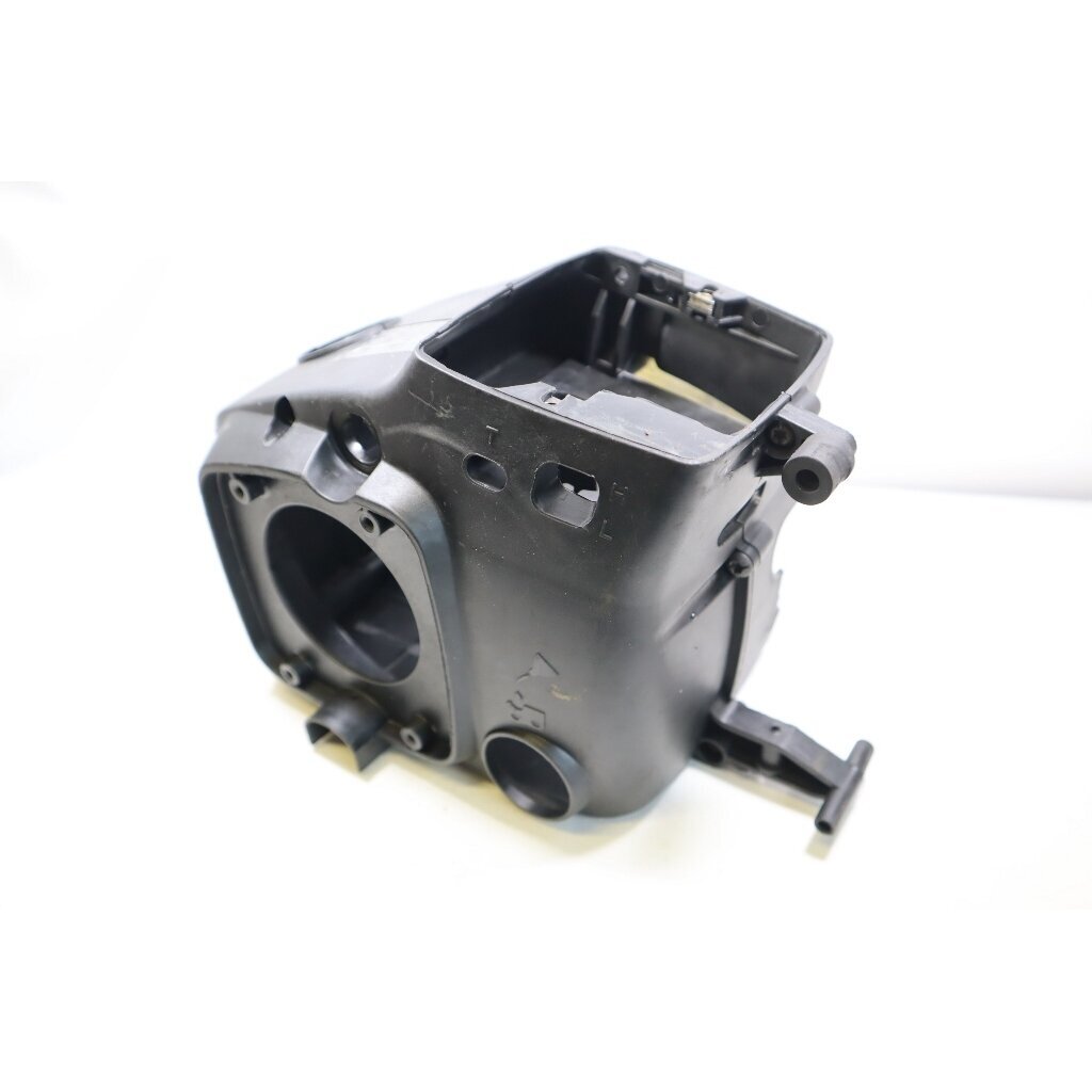 Genuine Engine Housing Case Crankcase McCulloch MAC 833 AV chainsaw 1 Genuine Engine Housing Case Crankcase McCulloch MAC 833 AV chainsaw 1