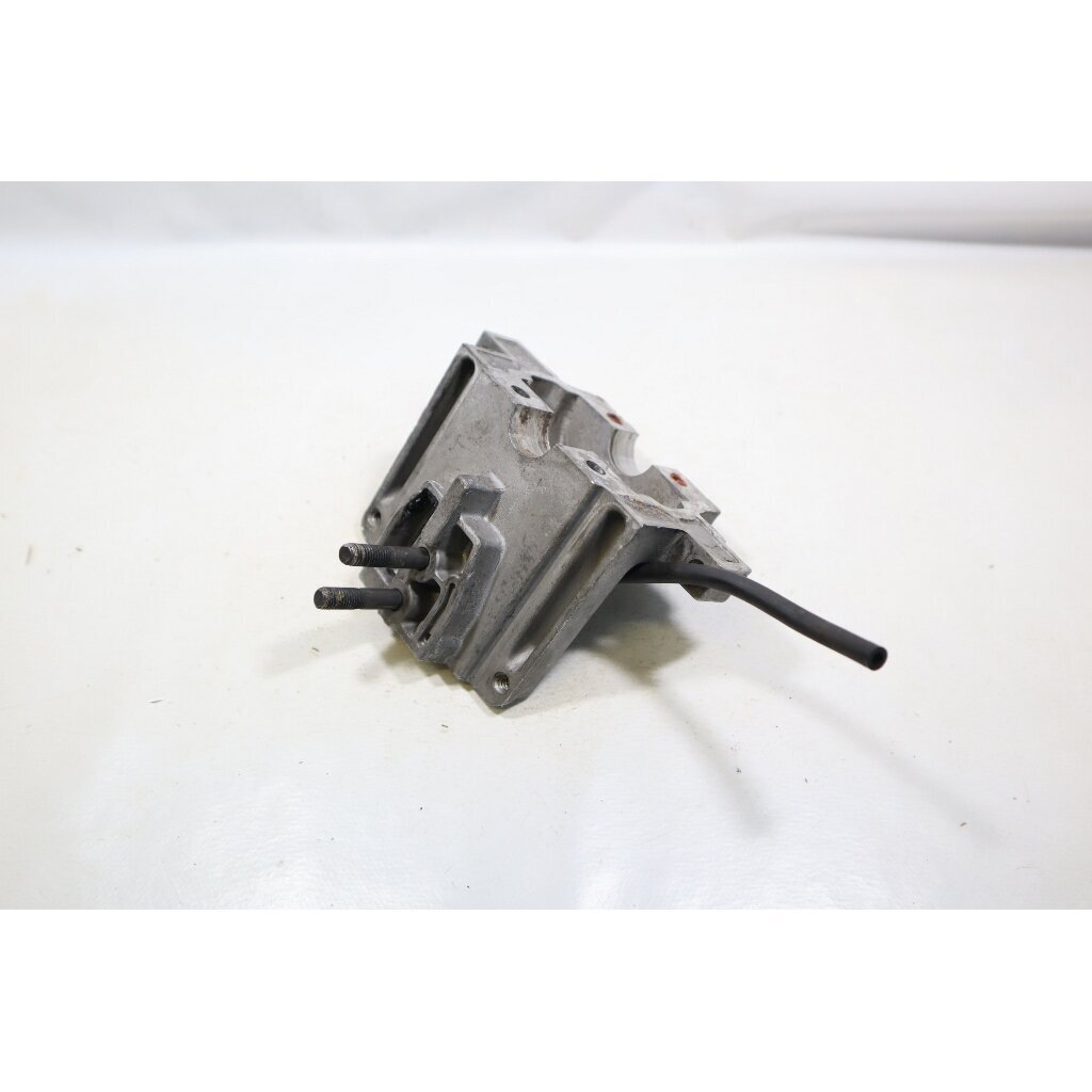 Genuine Engine Pan Crankcase McCulloch MAC836 838 AV chainsaw 301055 2 Genuine Engine Pan Crankcase McCulloch MAC836 838 AV chainsaw 301055 2