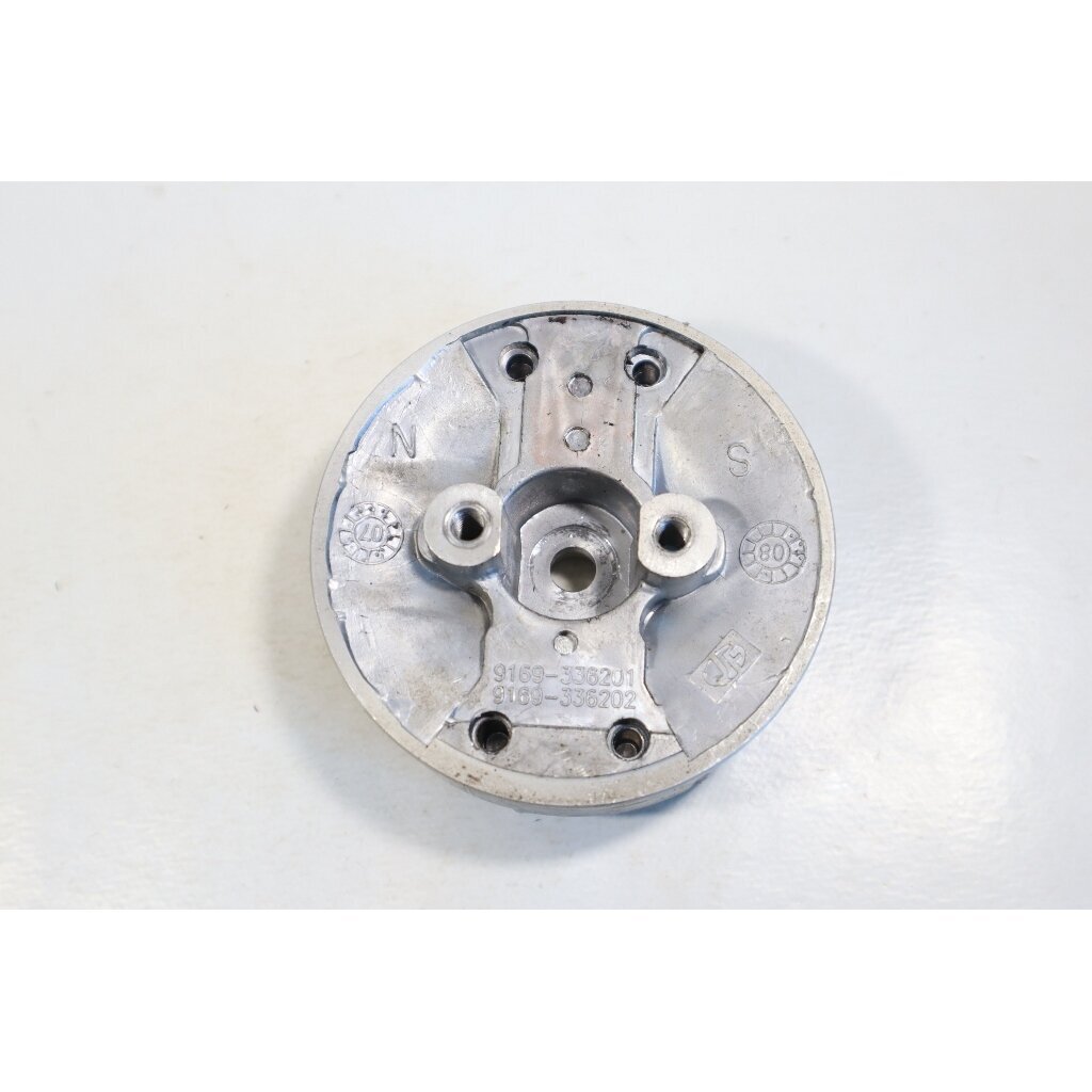 Genuine Flywheel Alpina CB27 CB32 CT27 TR27 Castelgarden GB27 GB32 GT27 TB32 XB27 XB32 XR27 Mountfield MB2601 MB2602 MB3001 MB3002 MT2601 MT2607 ST S p A BG26 M27 M32 TRYUN3000 Stiga B32 SB25 SB27 SB32 ST27 brushcutter 183880004/0 4 Genuine Flywheel Alpina CB27 CB32 CT27 TR27 Castelgarden GB27 GB32 GT27 TB32 XB27 XB32 XR27 Mountfield MB2601 MB2602 MB3001 MB3002 MT2601 MT2607 ST S p A BG26 M27 M32 TRYUN3000 Stiga B32 SB25 SB27 SB32 ST27 brushcutter 183880004/0 4