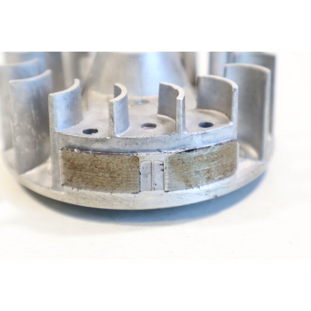 Genuine Flywheel Alpina CB27 CB32 CT27 TR27 Castelgarden GB27 GB32 GT27 TB32 XB27 XB32 XR27 Mountfield MB2601 MB2602 MB3001 MB3002 MT2601 MT2607 ST S p A BG26 M27 M32 TRYUN3000 Stiga B32 SB25 SB27 SB32 ST27 brushcutter 183880004/0 2 Genuine Flywheel Alpina CB27 CB32 CT27 TR27 Castelgarden GB27 GB32 GT27 TB32 XB27 XB32 XR27 Mountfield MB2601 MB2602 MB3001 MB3002 MT2601 MT2607 ST S p A BG26 M27 M32 TRYUN3000 Stiga B32 SB25 SB27 SB32 ST27 brushcutter 183880004/0 2