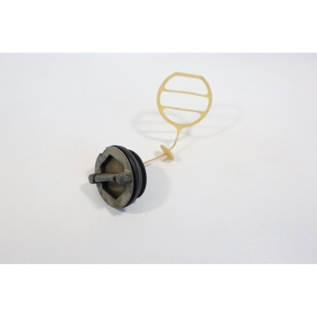Genuine Fuel Tank Cap Husqvarna 242 246 136 141 154 254 257 chainsaw 501819602 Genuine Fuel Tank Cap Husqvarna 242 246 136 141 154 254 257 chainsaw 501819602