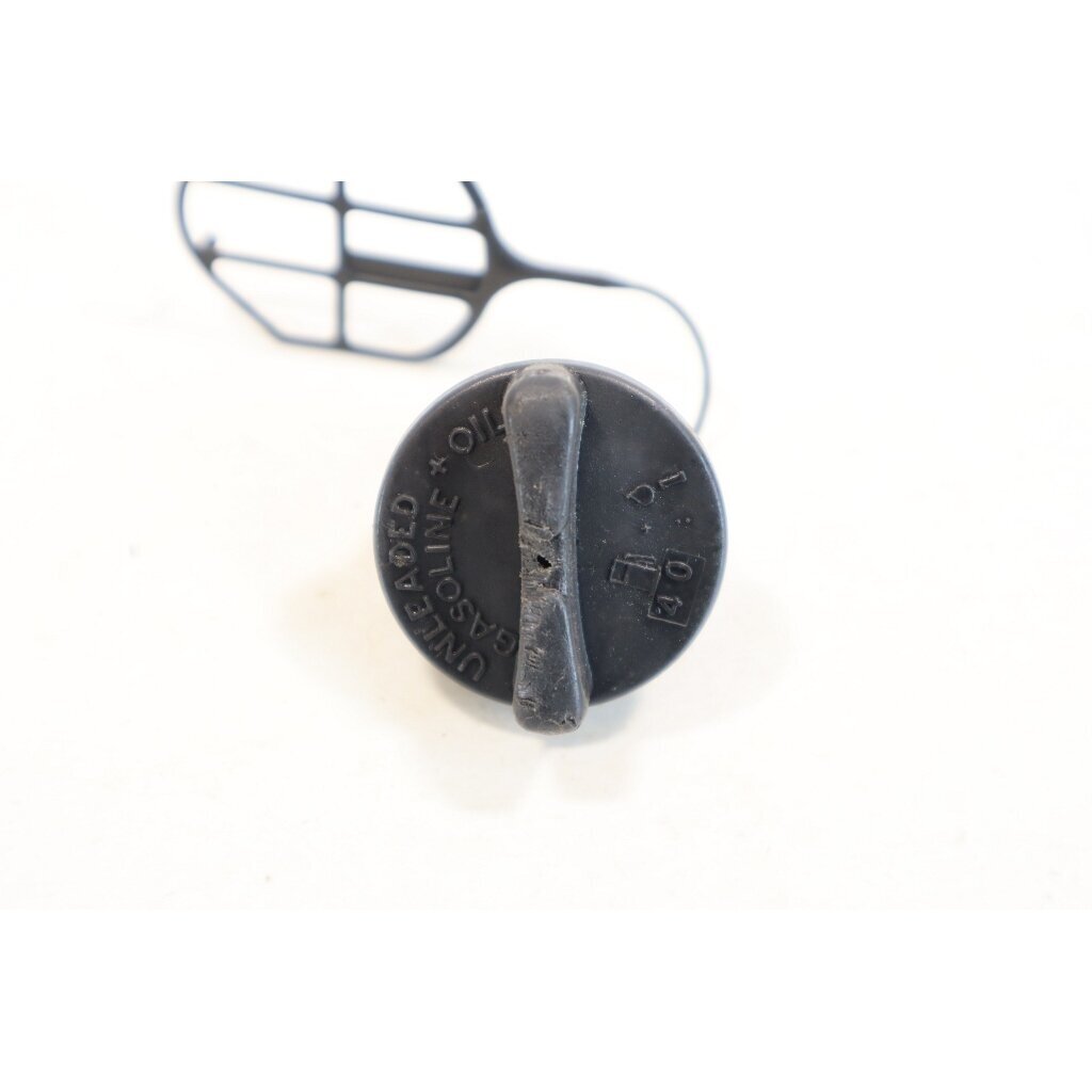 Genuine Fuel Tank Cap Jonsered HT21 HT2121 HT25 Husqvarna 18H McCULLOCH Mac 5616 Lite MAC MDAHT 25 GHT T55 Partner HG 5616 Poulan HT25WT Hedge Trimmer 530036965 1