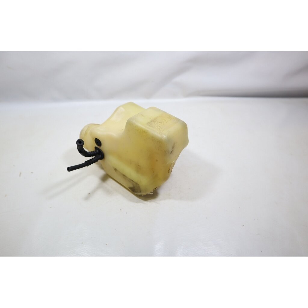Genuine Fuel Tank Dolmar PS-2 PS-3 PS-4 chainsaw 036 114 151 1 Genuine Fuel Tank Dolmar PS-2 PS-3 PS-4 chainsaw 036 114 151 1