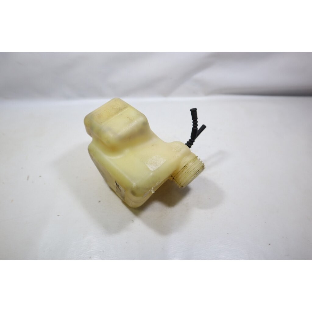 Genuine Fuel Tank Dolmar PS-2 PS-3 PS-4 chainsaw 036 114 151 3 Genuine Fuel Tank Dolmar PS-2 PS-3 PS-4 chainsaw 036 114 151 3