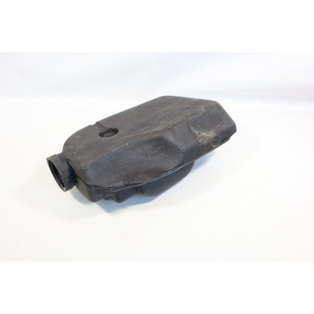 Genuine Fuel Tank Jobu LP6B LP6BV chainsaw 3 Genuine Fuel Tank Jobu LP6B LP6BV chainsaw 3