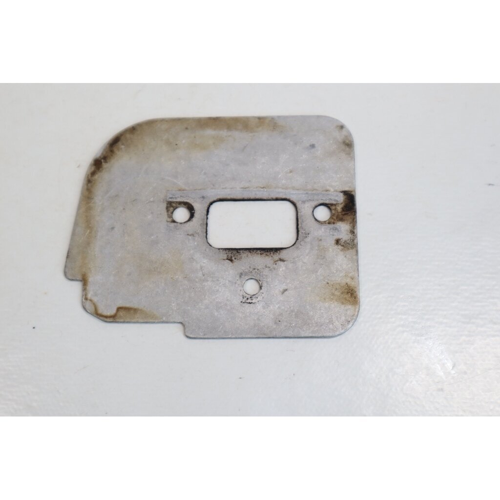 Genuine Gasket Muffler Plate Reflector Oleo Mac 936 940 Efco 136 140 chainsaw 50050031 1