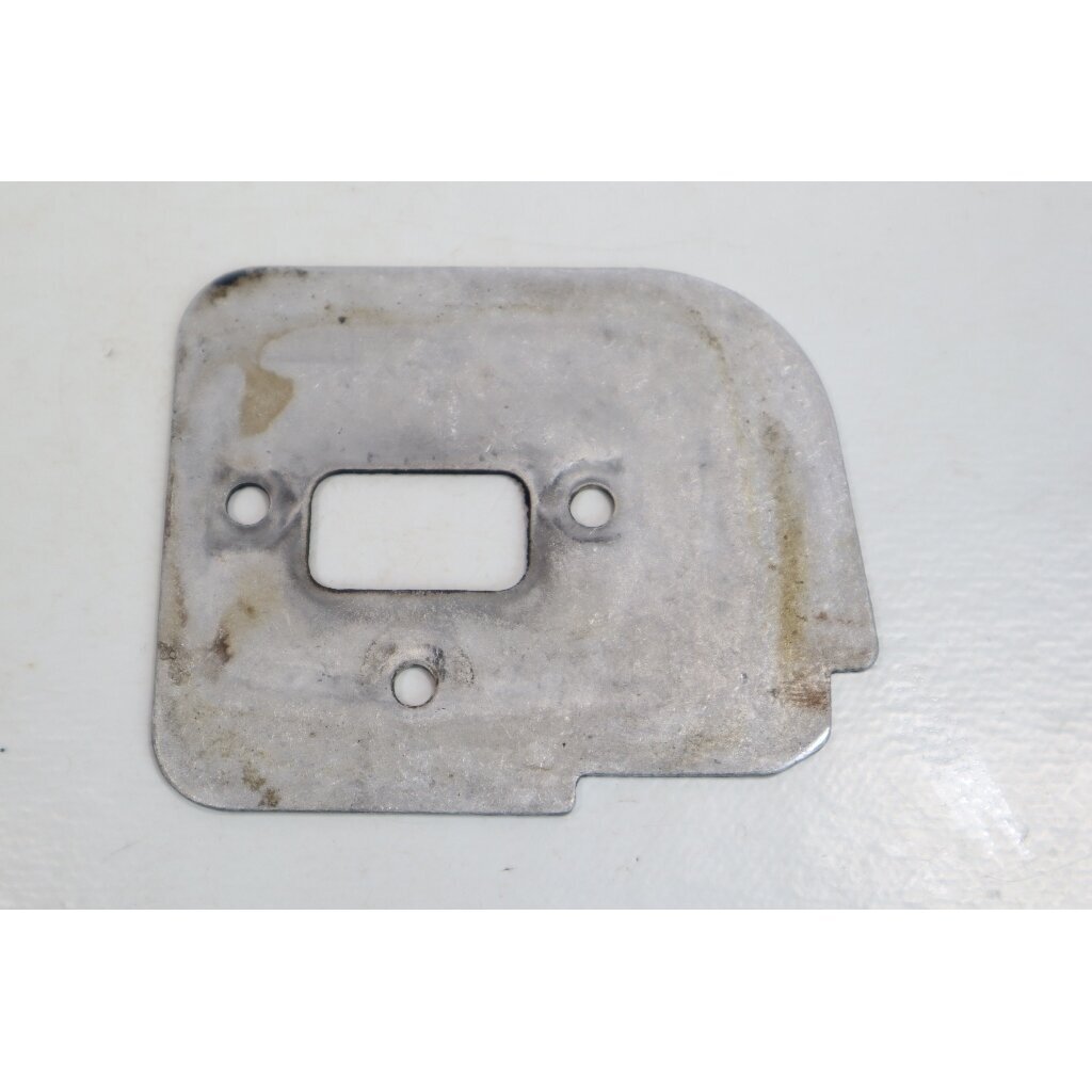 Genuine Gasket Muffler Plate Reflector Oleo Mac 936 940 Efco 136 140 chainsaw 50050031 Genuine Gasket Muffler Plate Reflector Oleo Mac 936 940 Efco 136 140 chainsaw 50050031