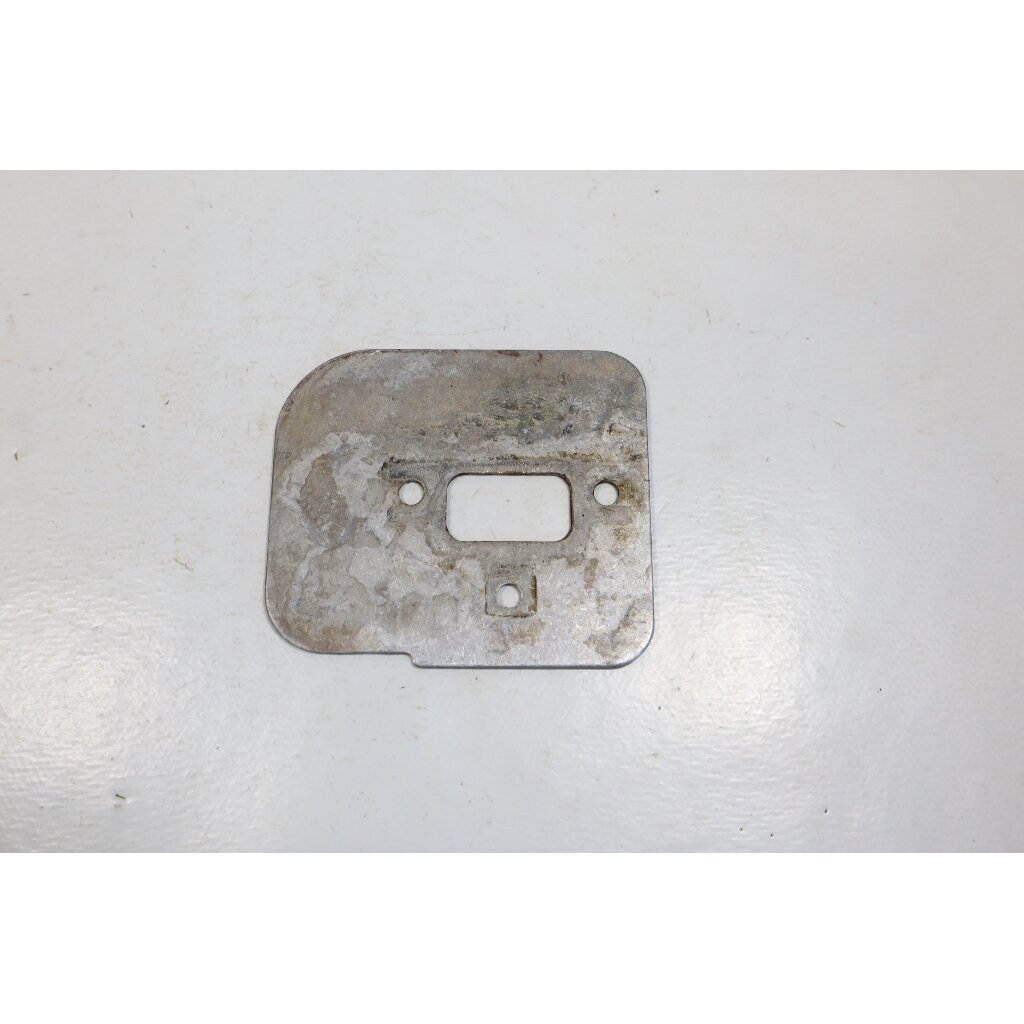 Genuine Gasket Muffler Plate Reflector Oleo Mac 936 940 Efco 136 140 chainsaw 50050031 Genuine Gasket Muffler Plate Reflector Oleo Mac 936 940 Efco 136 140 chainsaw 50050031