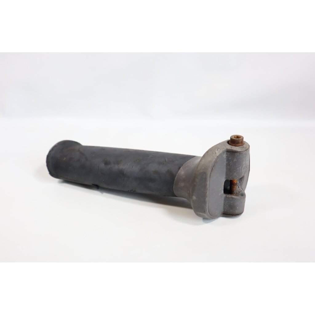 Genuine Handle Husqvarna 232R 235R 241R 323R 325RX 326RX 327RX 333R 335RX trimmer 537172801 2 Genuine Handle Husqvarna 232R 235R 241R 323R 325RX 326RX 327RX 333R 335RX trimmer 537172801 2
