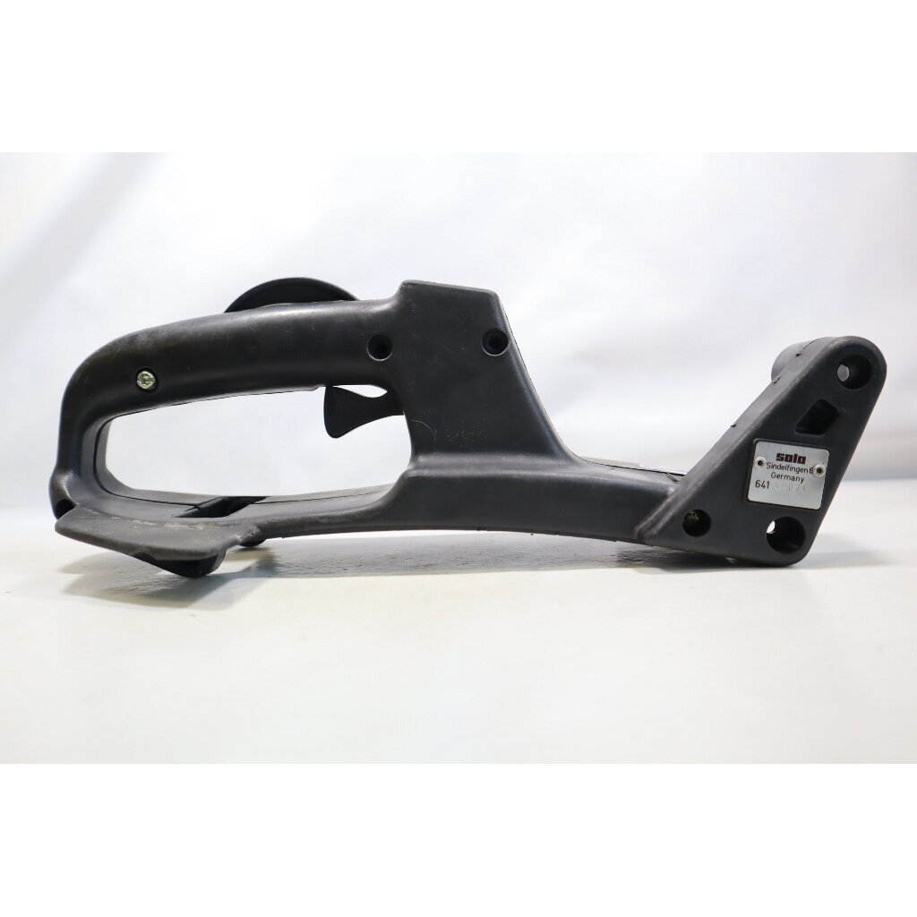 Genuine Handle Rear Assembly Solo 634 641 chainsaw 1 Genuine Handle Rear Assembly Solo 634 641 chainsaw 1