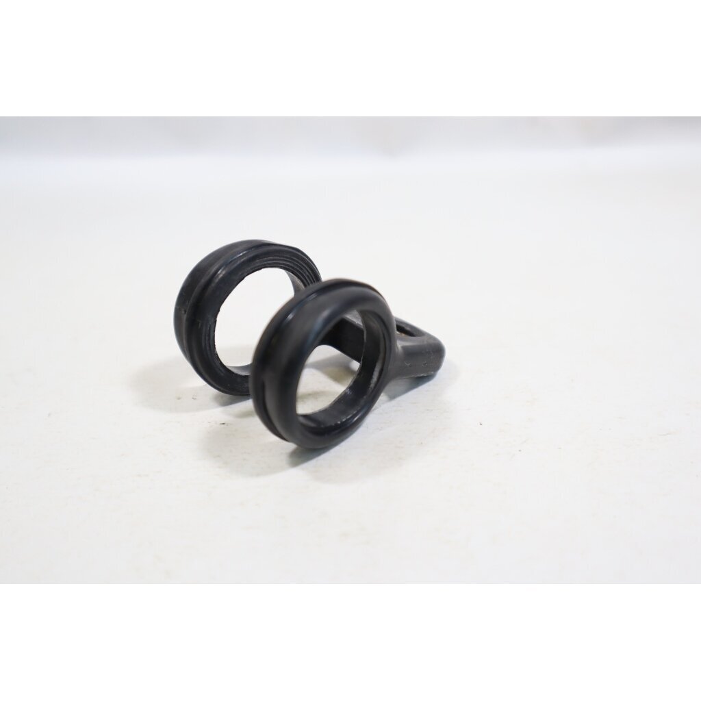Genuine Hanger Makita EM2600U brushcutter DA00000131 2 Genuine Hanger Makita EM2600U brushcutter DA00000131 2