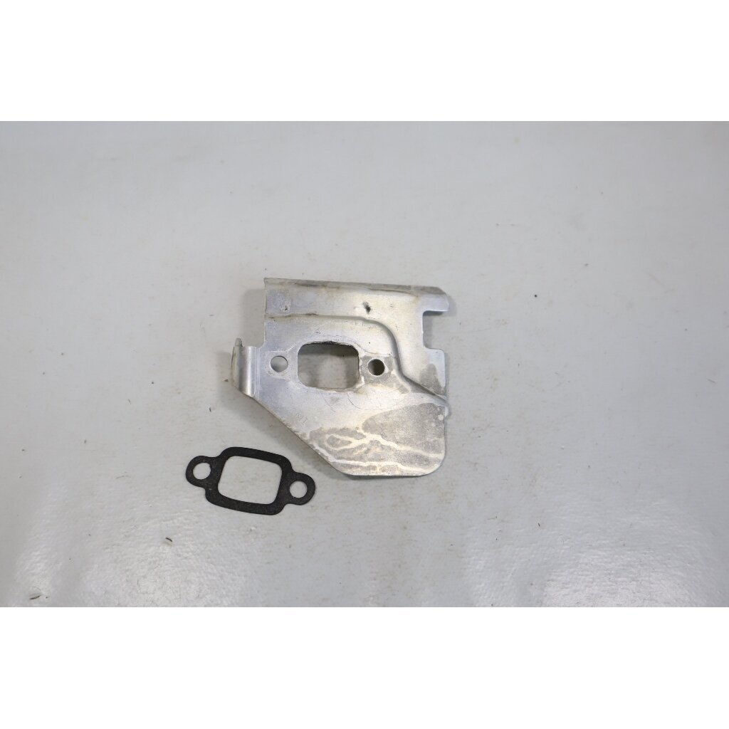 Genuine Heat Deflector Husqvarna 435 440 135 140 Jonsered CS2240 chainsaw 501323101