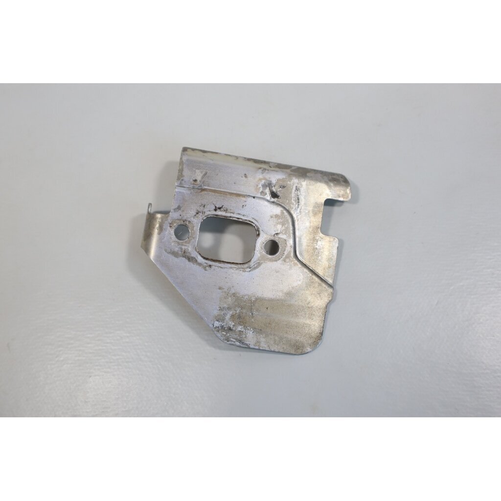 Genuine Heat Deflector Husqvarna 435 440 135 140 Jonsered CS2240 chainsaw 501323101 3 Genuine Heat Deflector Husqvarna 435 440 135 140 Jonsered CS2240 chainsaw 501323101 3