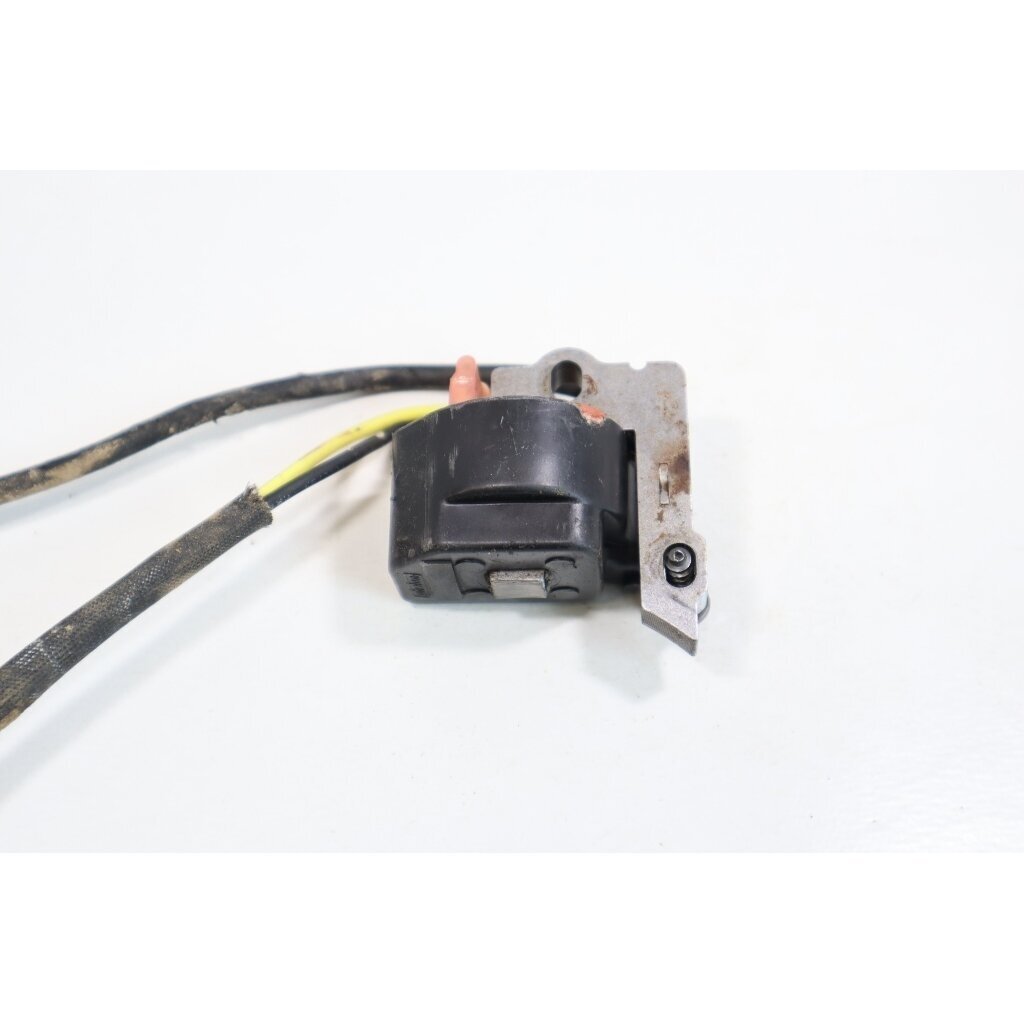 Genuine Ignition Module McCULLOCH Poulan Jonsered CS2137 Partner 351 352 371 382 391 401 421 chainsaw 530039198 2 Genuine Ignition Module McCULLOCH Poulan Jonsered CS2137 Partner 351 352 371 382 391 401 421 chainsaw 530039198 2