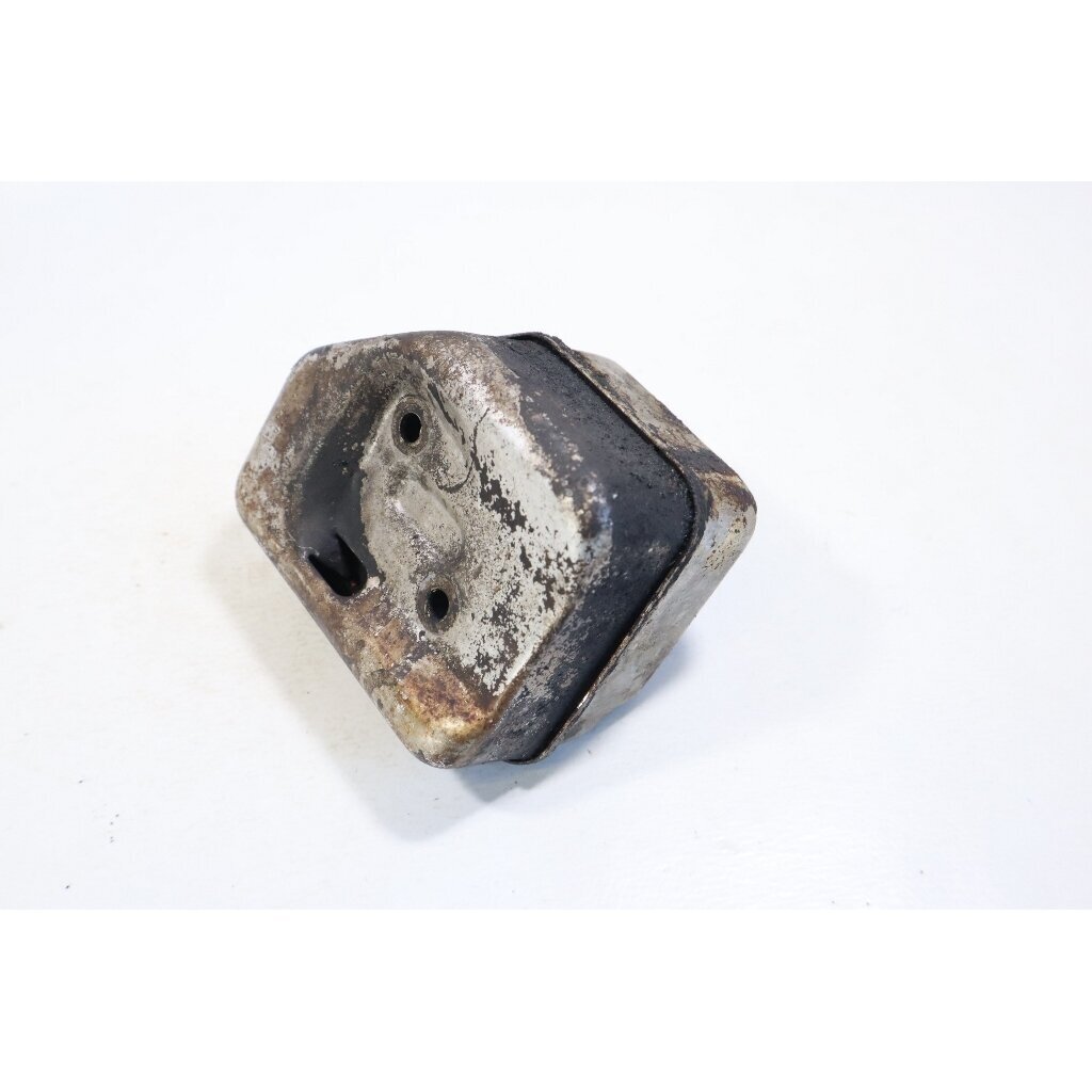 Genuine Muffler Dolmar 100 102 PS341 PS33 PS340 PS400 PS401 chainsaw 021174300 5 Genuine Muffler Dolmar 100 102 PS341 PS33 PS340 PS400 PS401 chainsaw 021174300 5