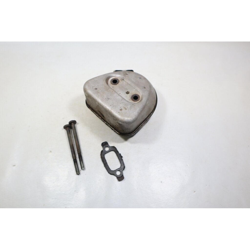 Genuine Muffler Dolmar PS-2 PS-3 PS-4 chainsaw 036 174 211 Genuine Muffler Dolmar PS-2 PS-3 PS-4 chainsaw 036 174 211