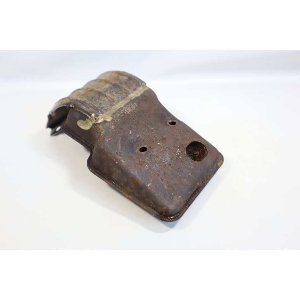 Genuine Muffler Exhaust Jobu LP6B LP6BV chainsaw 1 Genuine Muffler Exhaust Jobu LP6B LP6BV chainsaw 1