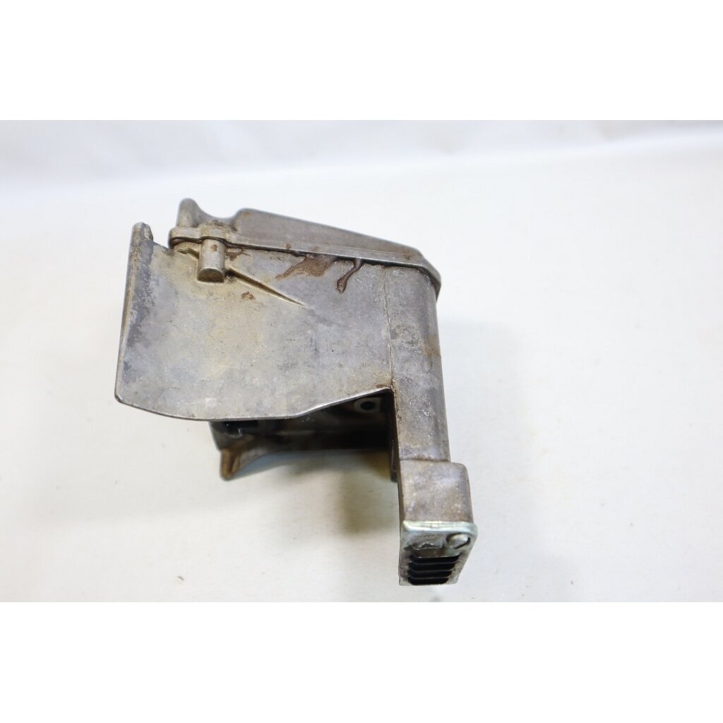 Genuine Muffler Exhaust STIHL 010AV chainsaw 1120 007 1009 7